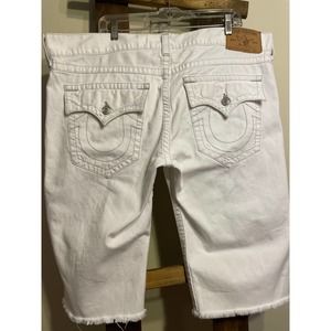 True Religion White Cut-Off Shorts Flap Pockets Gray Stitching